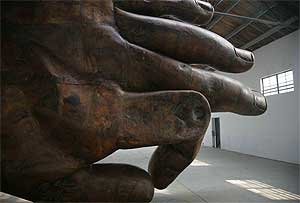 Zhang Huan - Buddha Hand